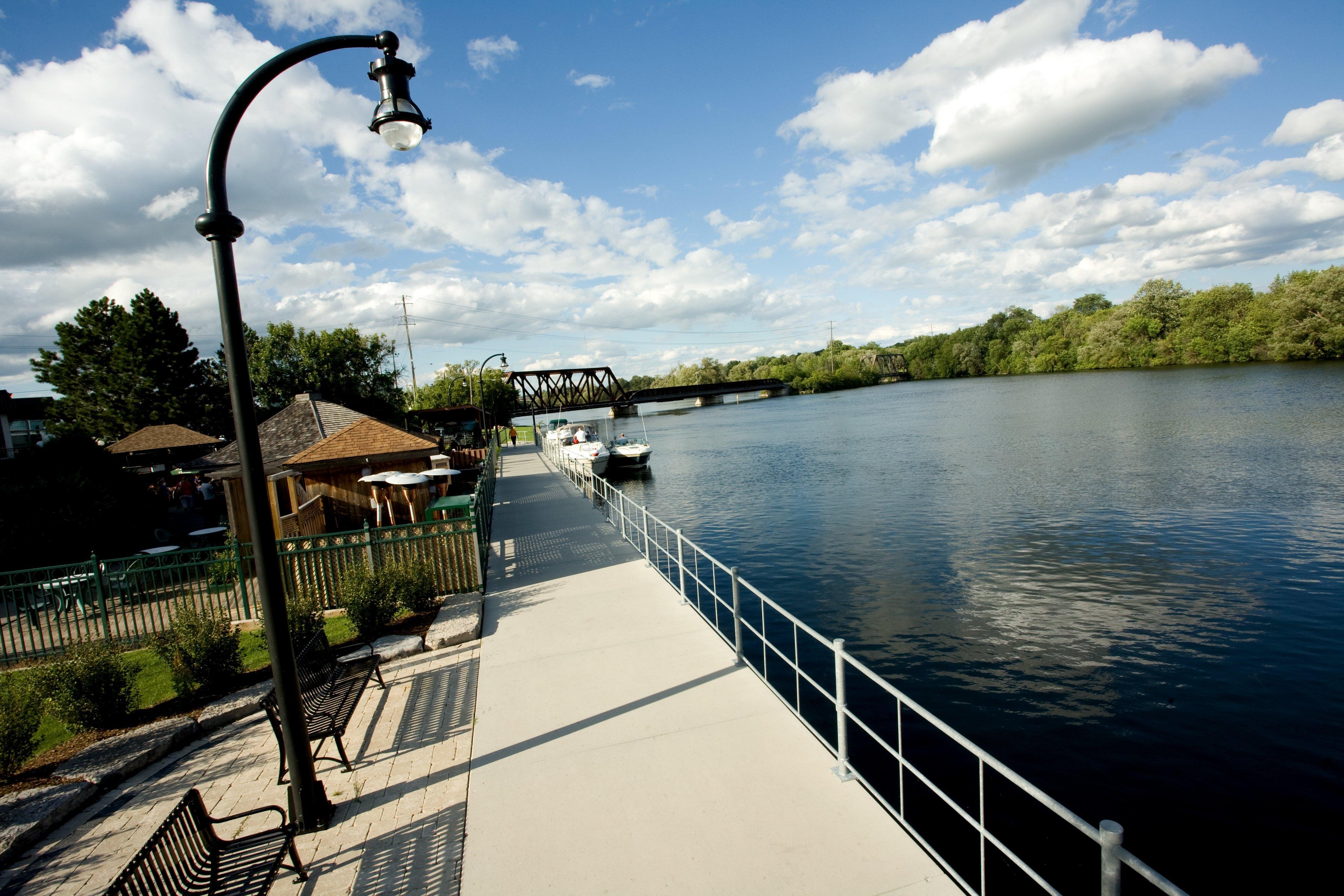 Holiday Inn Hotel Peterborough Waterfront By Ihg Exterior foto