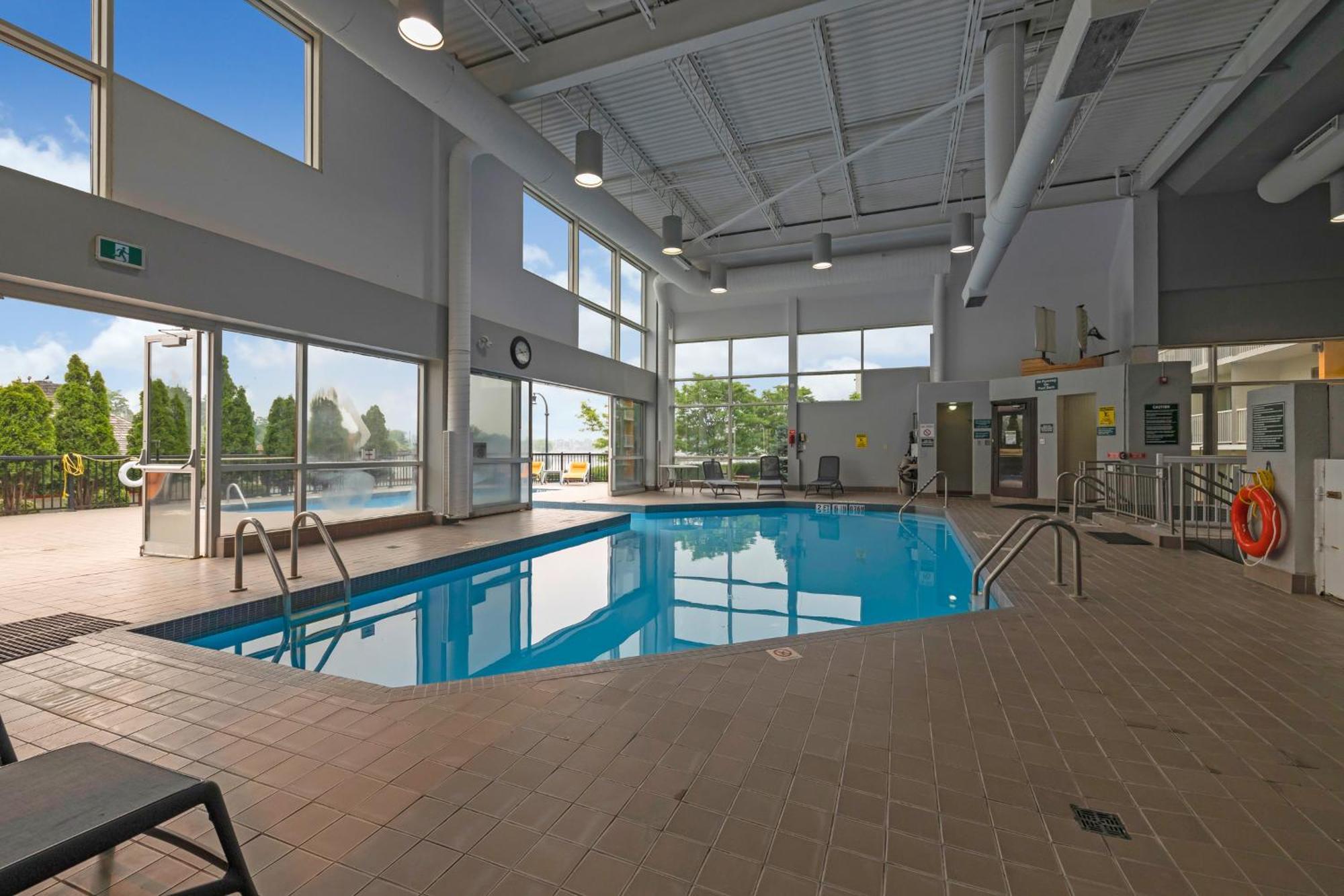 Holiday Inn Hotel Peterborough Waterfront By Ihg Exterior foto