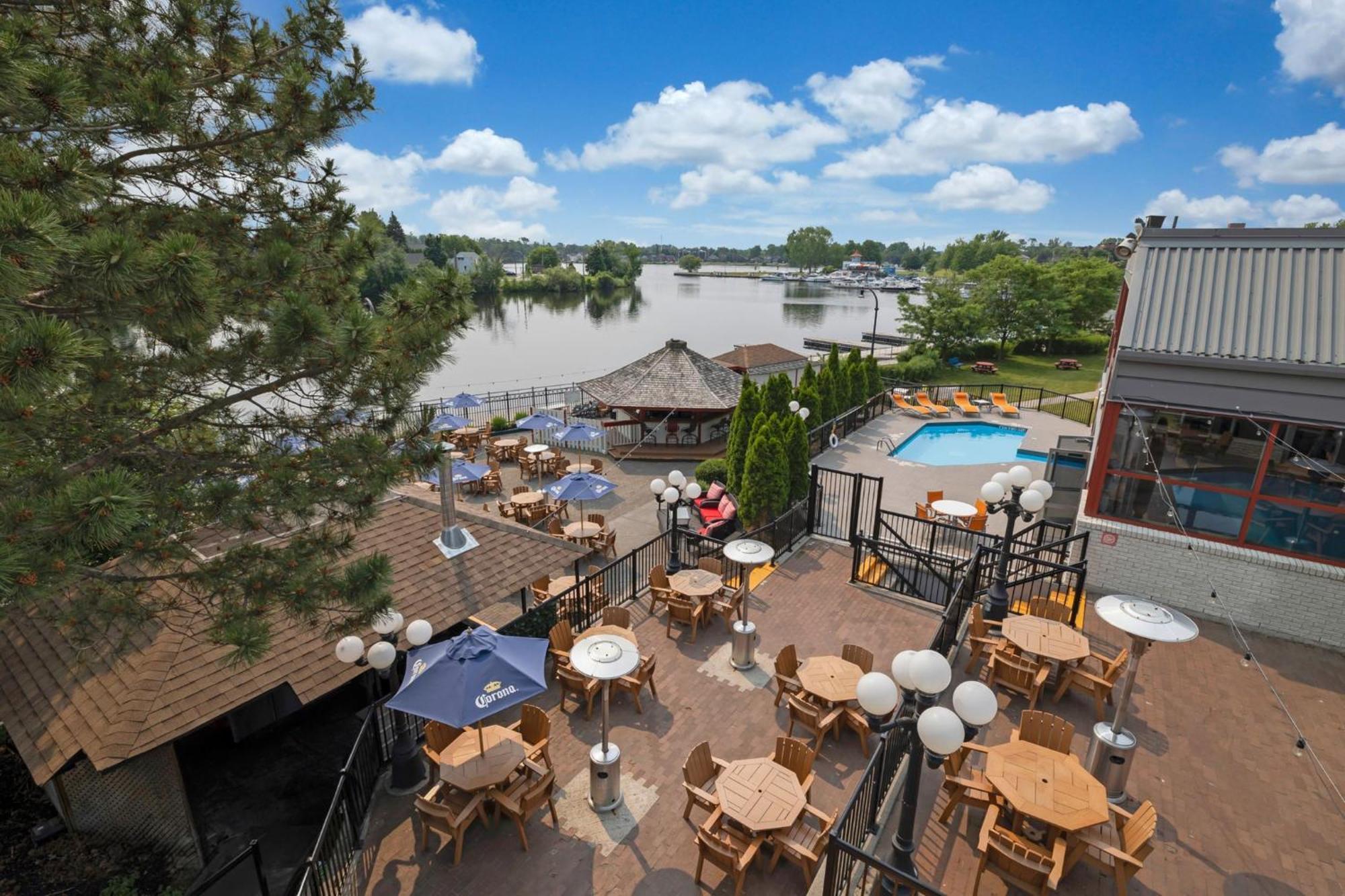 Holiday Inn Hotel Peterborough Waterfront By Ihg Exterior foto