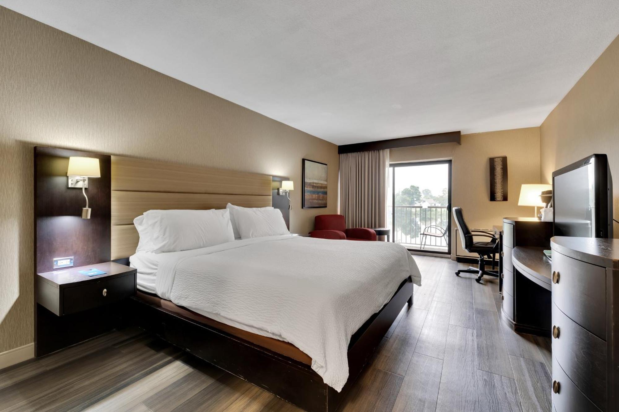 Holiday Inn Hotel Peterborough Waterfront By Ihg Exterior foto