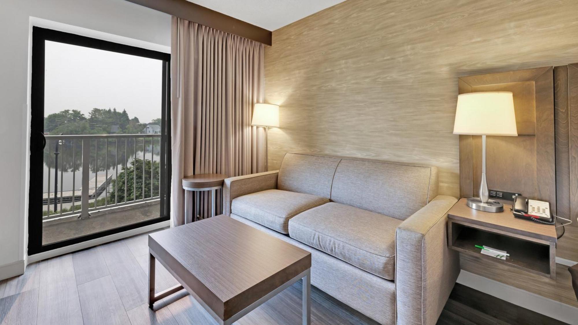 Holiday Inn Hotel Peterborough Waterfront By Ihg Exterior foto